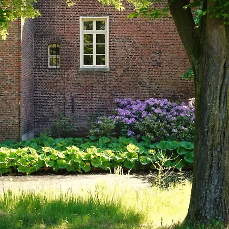 Het Knechthuys Apartment